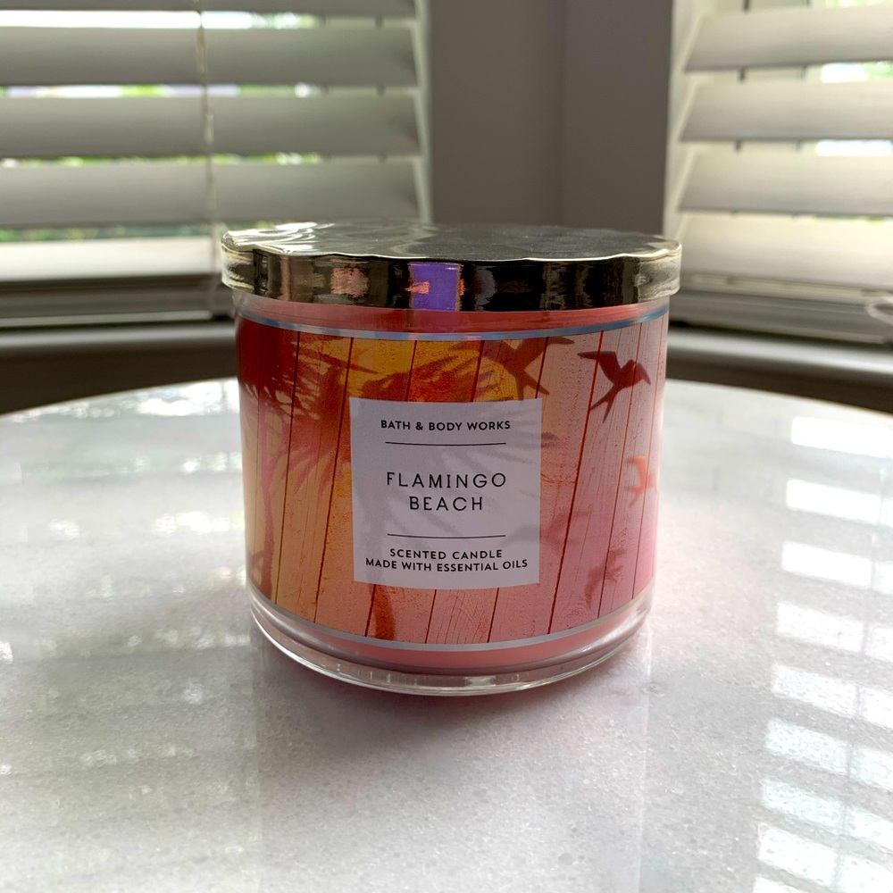‘Flamingo Beach’ Bath and Bodyworks 3 Wick Candle